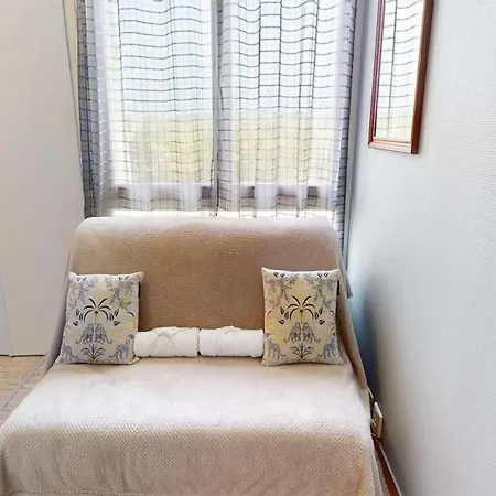 Le Petit Nid Des Pins Apartament